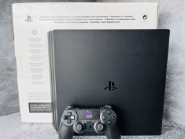 Sony Playstation 4 Pro 1TB CUH-7208B с коробкой S/N: 02274526441473568 (PS4 Pro, Б/У, 11.00)