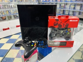 XBOX 360 E 250GB S/N: 001277453408 (Б/У), 2 геймпада