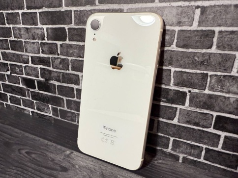 Корпус для iPhone XR белый Б/У фото 1