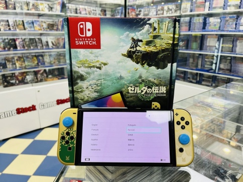 Игровая приставка Nintendo Switch Oled Zelda Edition, HEG-001 SN:XTJ70379195768 Б/У, Полный комплект фото 1