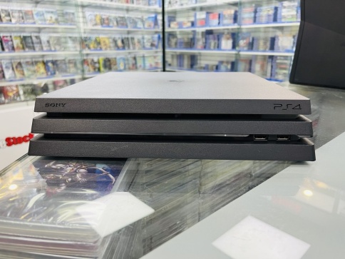 Sony Playstation 4 Pro 1TB CUH-7008B, С коробкой, S/N: 03274524035674615 (PS4 Pro, Б/У) фото 3