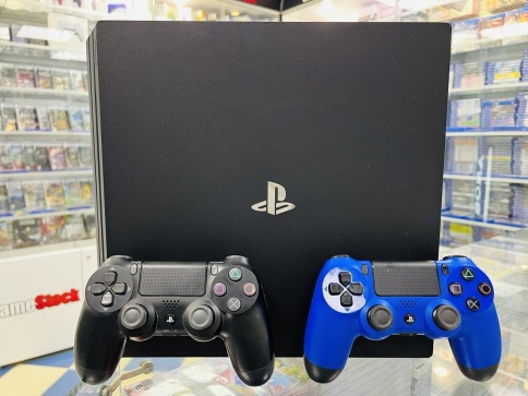 Sony Playstation 4 Pro 1TB CUH-7008B, Без коробки, S/N: 03274524035681644 (Б/У, PS4 Pro) фото 1