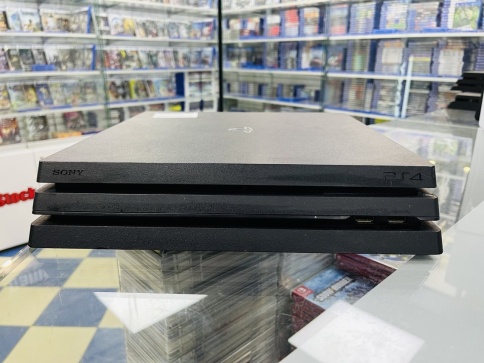 Sony Playstation 4 Pro 1TB CUH-7208B S/N: 02274526441343933 (PS4 Pro, Б/У) фото 3