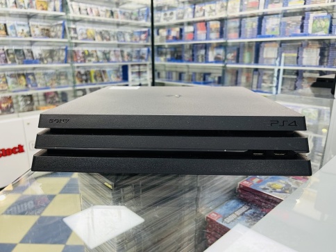 Sony Playstation 4 Pro 1TB CUH-7108B S/N: 02274525371268321 (PS4 Pro, Б/У) фото 3