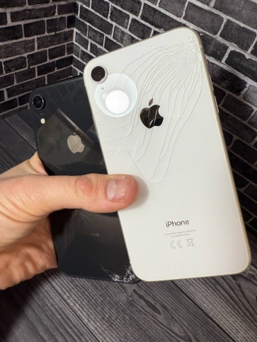 Корпус для iPhone XR белый и черный с камерой Б/У фото 3