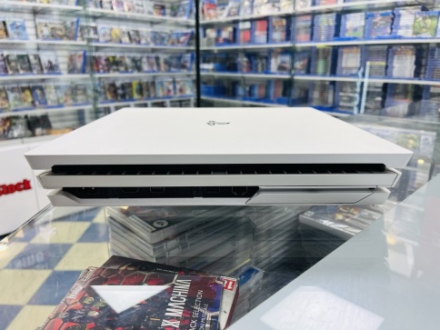 Sony Playstation 4 Pro 1TB CUH-7218B, Без коробки, S/N: 03274526575634902(Б/У, PS4 Pro) Белая фото 4