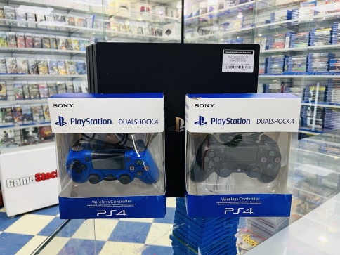 Sony Playstation 4 Pro 1TB CUH-7108B Б/У, S/N: 02-27452537-1281249 фото 1